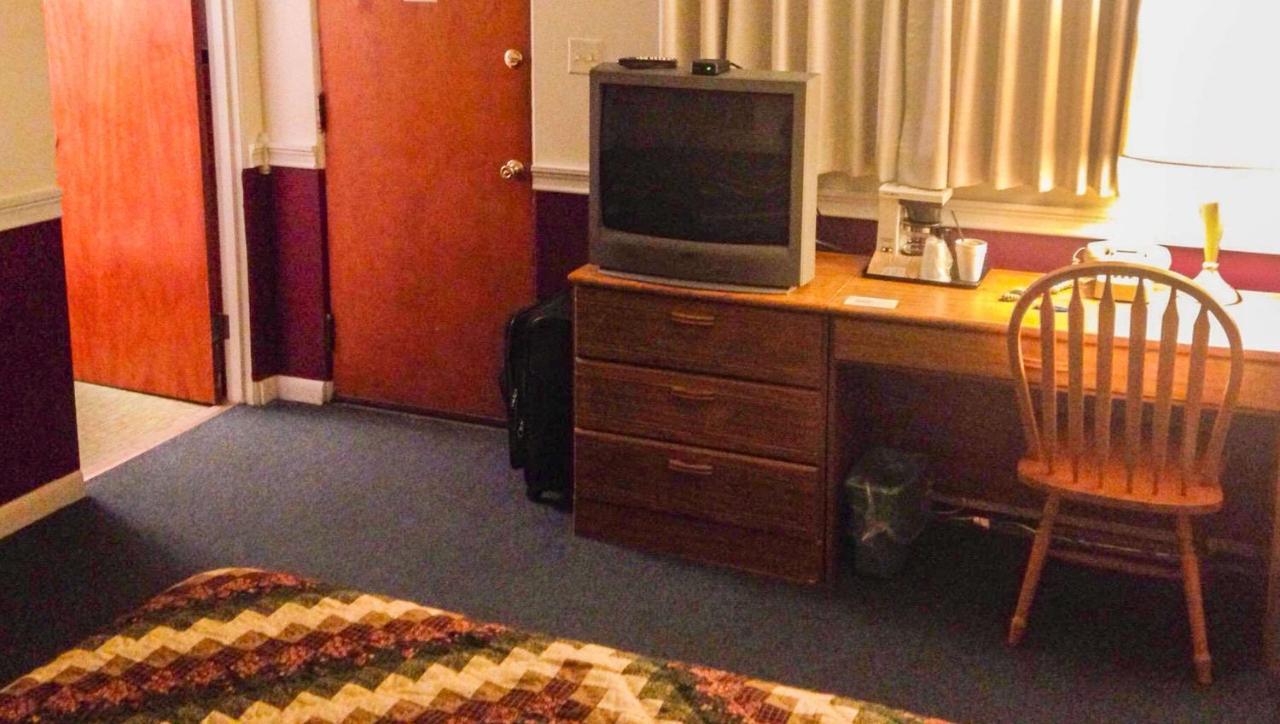 Judys Motel Bedford Eksteriør billede
