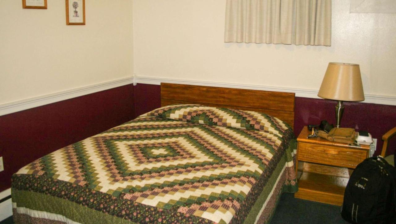 Judys Motel Bedford Eksteriør billede