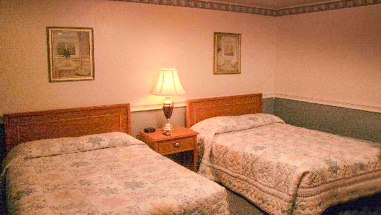 Judys Motel Bedford Eksteriør billede